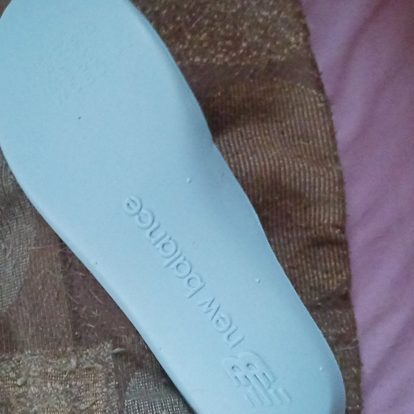 NEW  no tags. No box was sent with shoe purchase. New Balance 860v12 - Picture 10 of 12